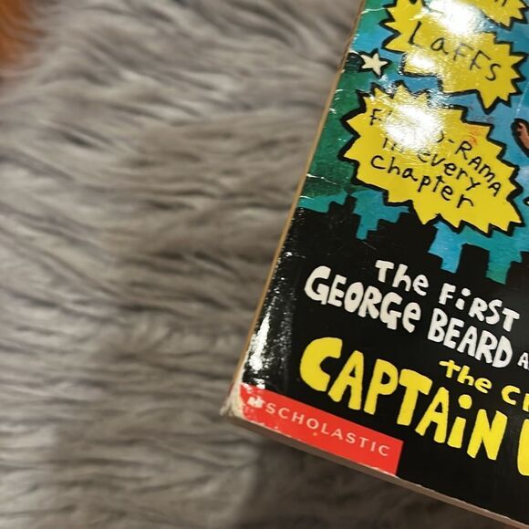 Captain‎ Underpants and Super Diaper Baby Book Set - Picture 5 of 8